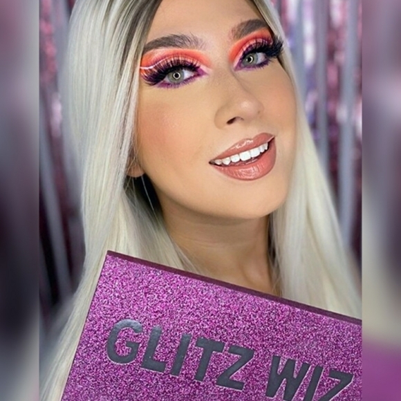 SHEGLAM Glitz Wiz Eyeshadow Palette - Multi-Color - Picture 5 of 16